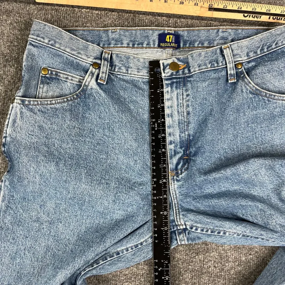 Wrangler Jeans Mens Size 36x30 Light‎ Wash Blue Straight Leg Classic Denim